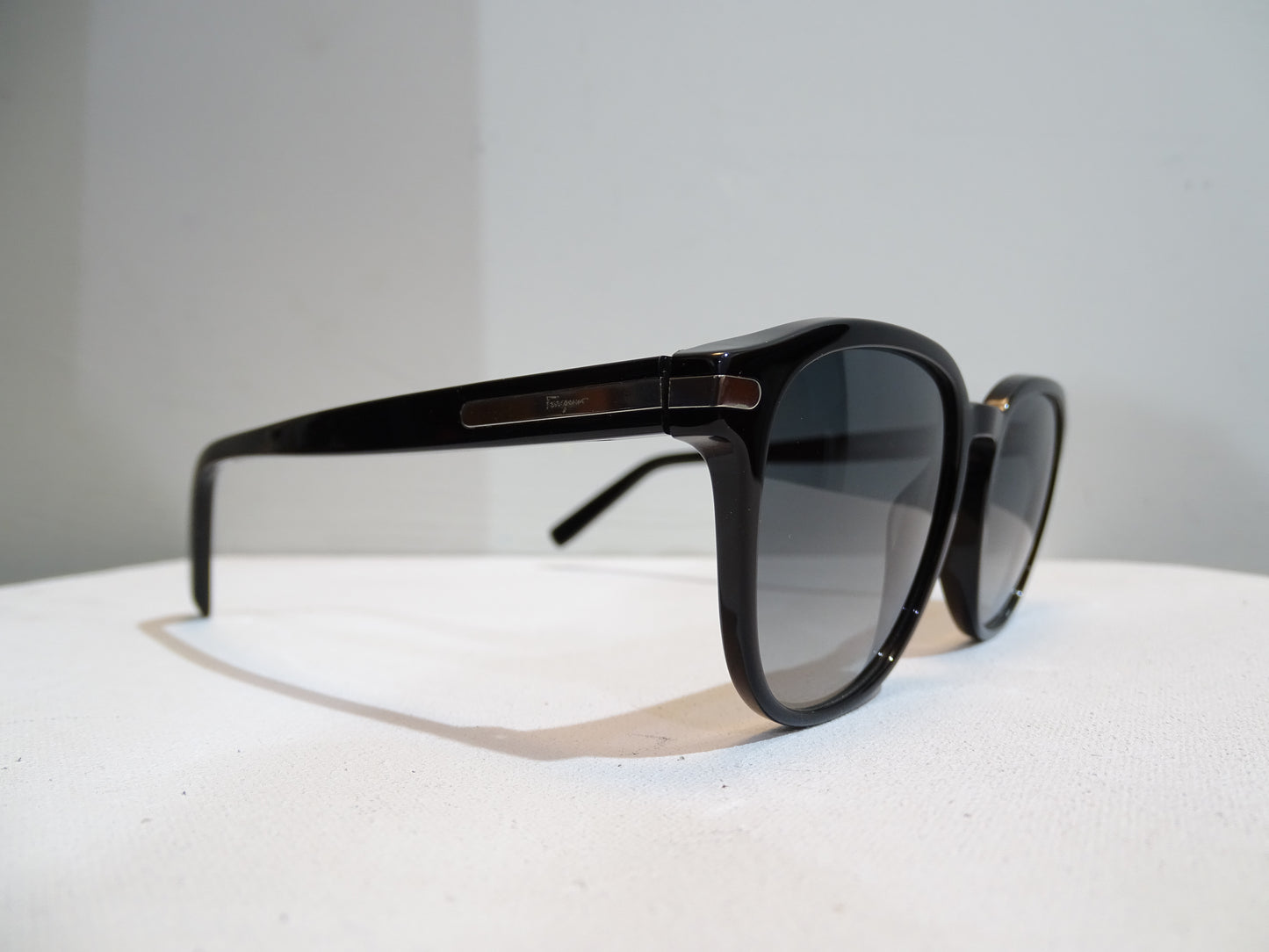 FERRAGAMO Sunglasses SF993S