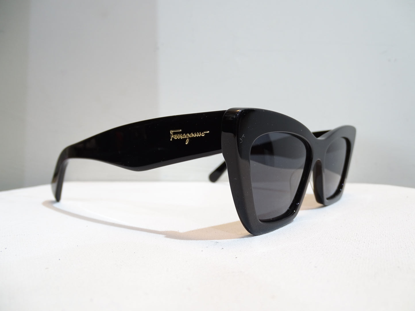 FERRAGAMO Sunglasses SF929S