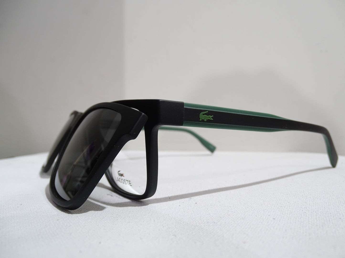 Lacoste Switch Sunglasses L6010MAG-SET