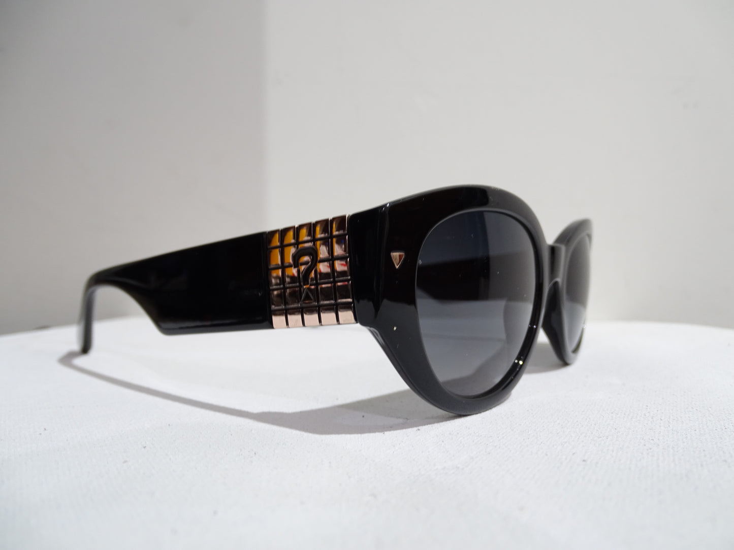 GUESS Sunglasses GU8241